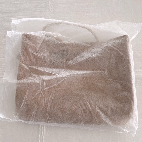 Vegan Warehouse -Sadie Tan Vegan Tote - Picture 6 of 6